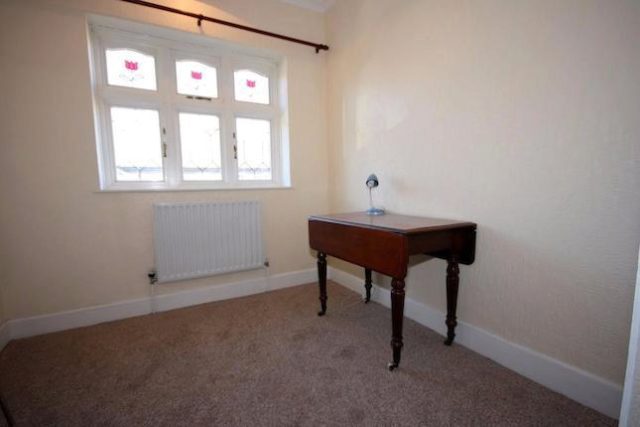  Image of 3 Bedroom Semi-Detached to rent at Parsonage Street, Canary Wharf E14