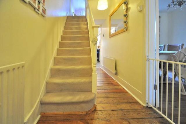  Image of 3 Bedroom Terraced for sale at Green Lane, Chislehurst BR7