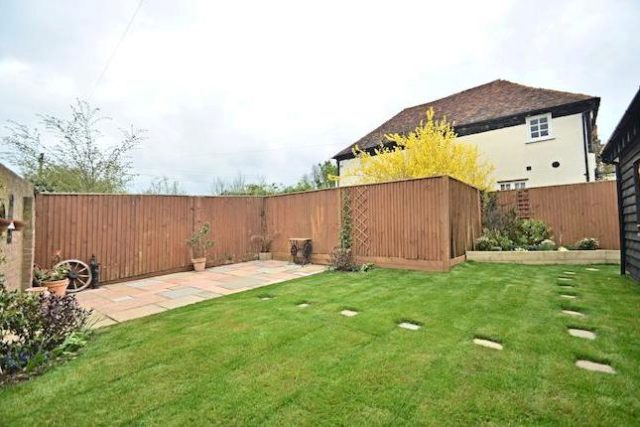  Image of 4 Bedroom Detached for sale at Loxwood Close, Orpington BR5