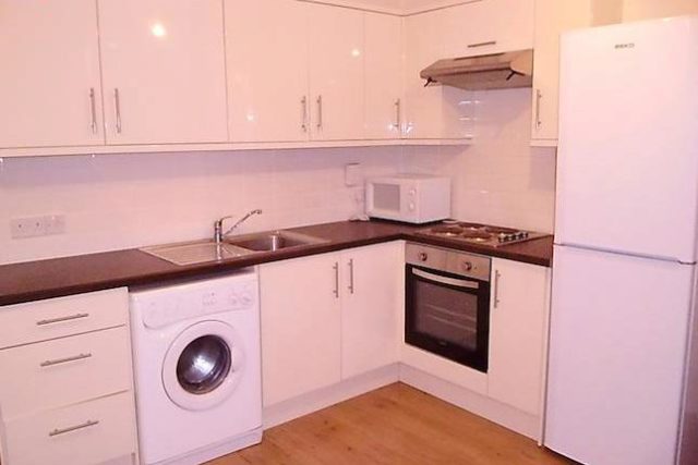  Image of 4 Bedroom Duplex to rent at Cooks Road, Kennington/Oval SE17