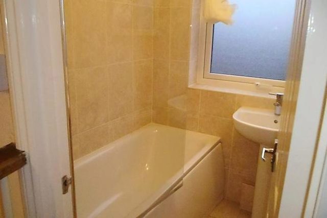  Image of 4 Bedroom Duplex to rent at Cooks Road, Kennington/Oval SE17