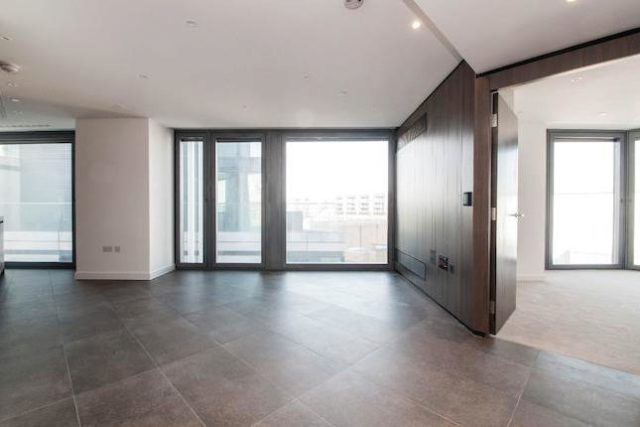  Image of 1 Bedroom Flat to rent at Chronicle Tower, 261 City Road, London EC1V