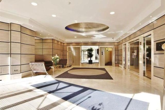  Image of 1 Bedroom Flat to rent at Whitehouse Apartments, South Bank, London SE1