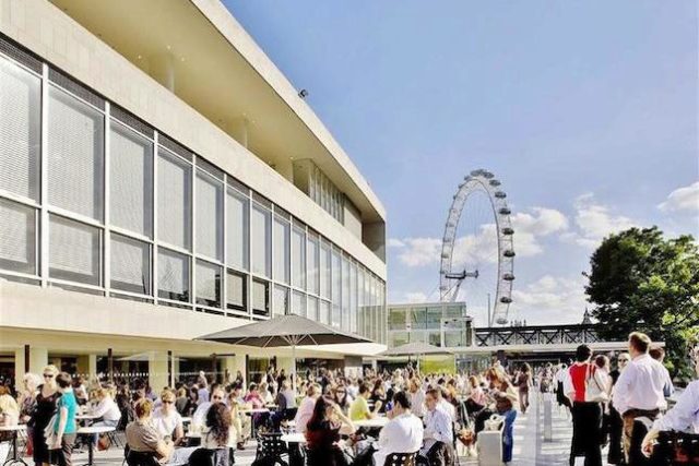  Image of 1 Bedroom Flat to rent at Whitehouse Apartments, South Bank, London SE1