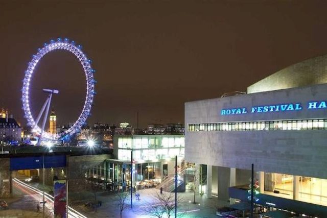  Image of 1 Bedroom Flat to rent at Whitehouse Apartments, South Bank, London SE1