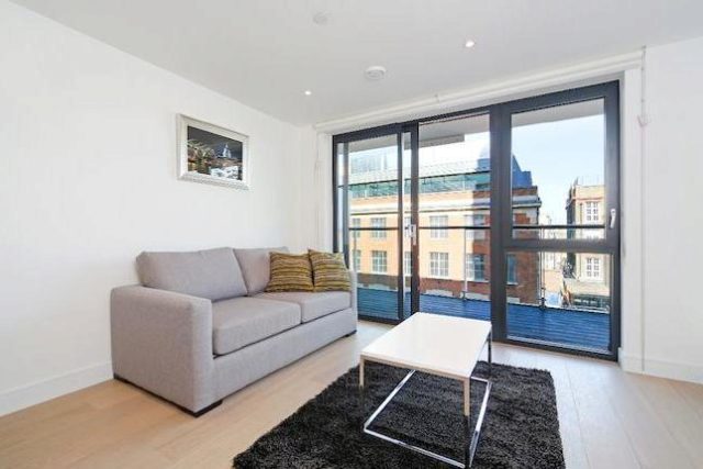  Image of 1 Bedroom Flat to rent at Cityscape Commercial Street, London E1