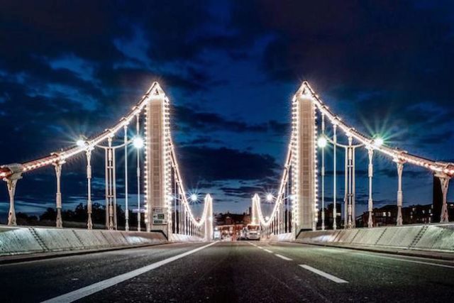  Image of 1 Bedroom Flat for sale at Centurion Building, Chelsea Bridge Wharf, London SW8