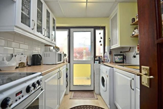  Image of 2 Bedroom Detached Bungalow for sale at Allington Road, Orpington BR6