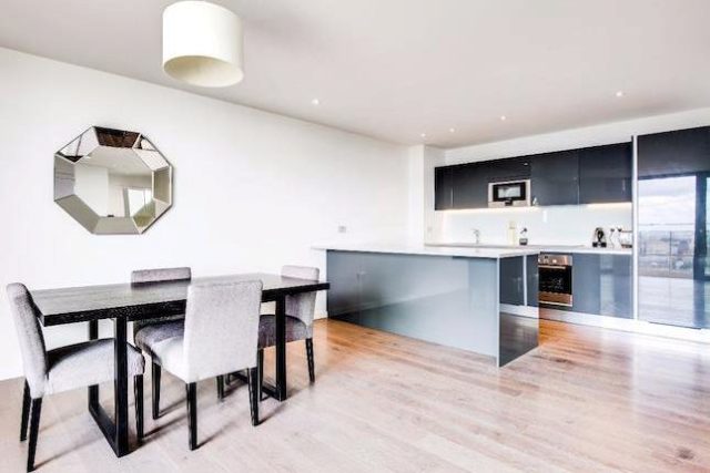  Image of 3 Bedroom Flat to rent at One The Elephant, London SE1