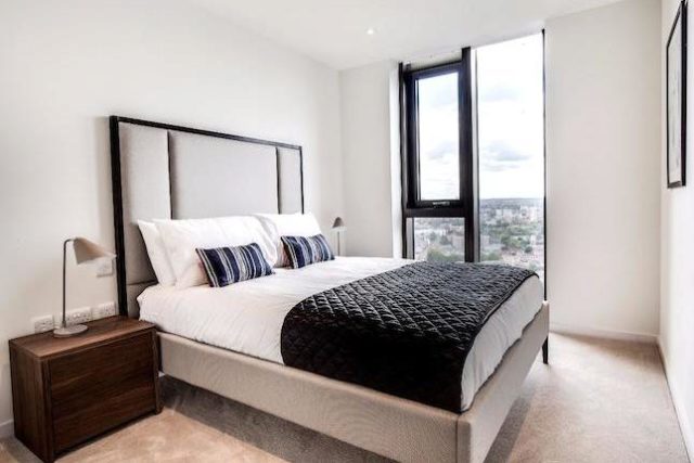  Image of 3 Bedroom Flat to rent at One The Elephant, London SE1