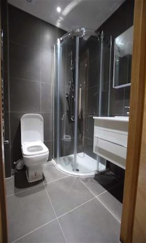  Image of Studio to rent at Sunny Place, Hendon, London NW4