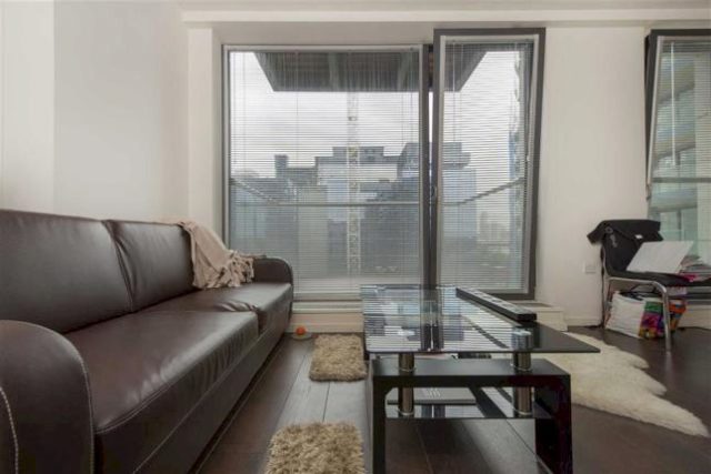  Image of 1 Bedroom Flat to rent at Baltimore Wharf, Canary Wharf, London E14
