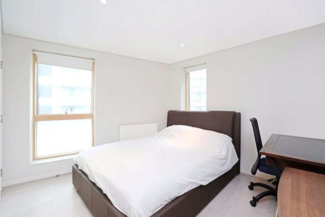  Image of 2 Bedroom Flat to rent at Merchant Square East, Paddington, London W2