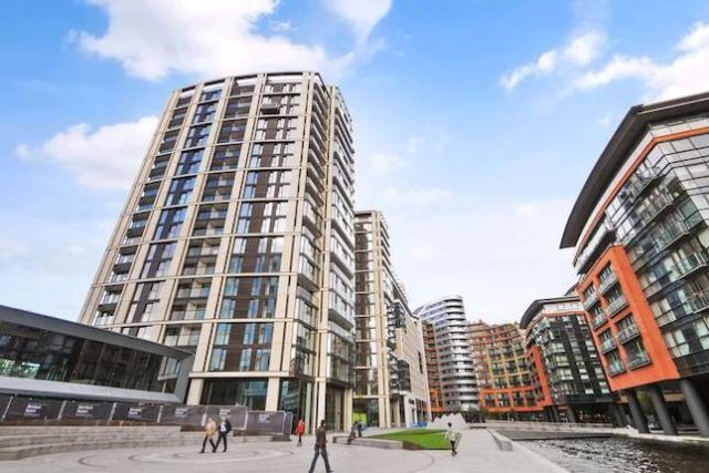  Image of 2 Bedroom Flat to rent at Merchant Square East, Paddington, London W2