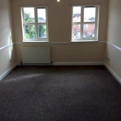 Image of 2 Bedroom Flat to rent at Rossmore Road West, Little Sutton, Ellesmere Port CH66