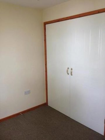  Image of 2 Bedroom Flat to rent at New Chester Road, Birkenhead CH42