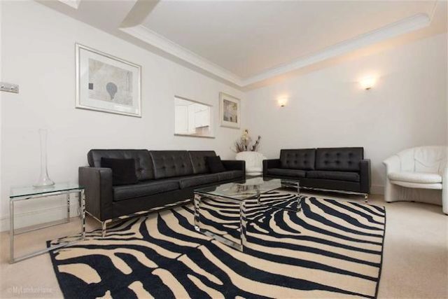  Image of 2 Bedroom Flat to rent at The Phoenix, 8 Bird Street, Bond Street, London W1U