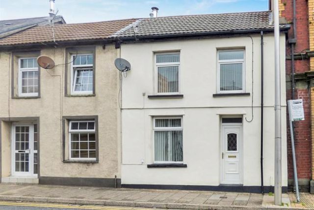  Image of 2 Bedroom Terraced for sale at Clydach Road, Blaenclydach, Tonypandy CF40