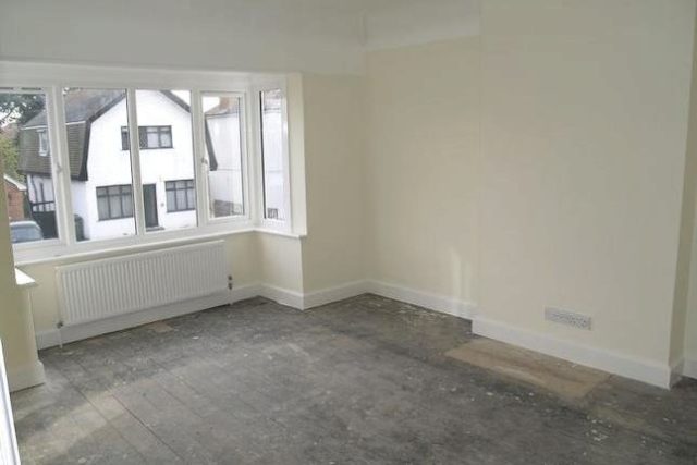  Image of 3 Bedroom Detached to rent at Belfield Road, West Ewell, Epsom KT19