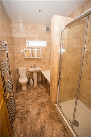 Image of   en-suite 