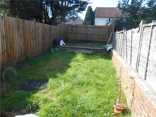  Image of 2 Bedroom Cottage to rent at Bailey Road, Westcott, Dorking, RH4