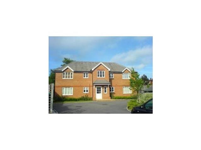  Image of 1 Bedroom Flat  To Rent at Aragorn Court, Guildford, GU2