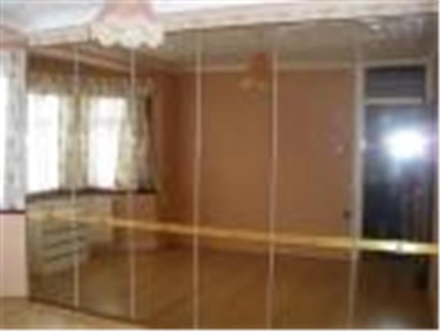  Image of 3 Bedroom Terraced  To Rent at Cotswold Gardens, Ilford, IG2