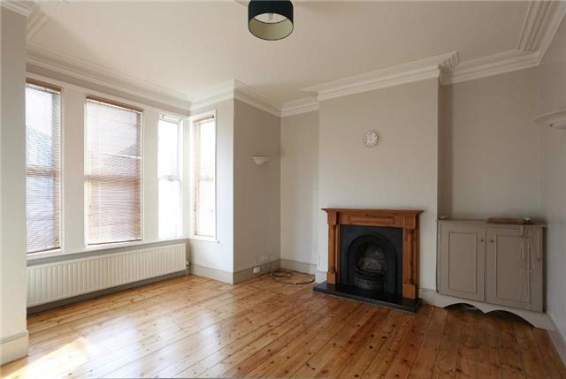  Image of 4 Bedroom Terraced  To Rent at Aldborough Road South, Seven Kings, Ilford, IG3