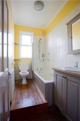  Image of 4 Bedroom Terraced  To Rent at Aldborough Road South, Seven Kings, Ilford, IG3
