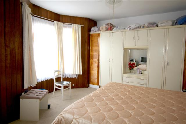  Image of 3 Bedroom Terraced  For Sale at St. Johns Road, London, SE20