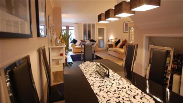  Image of 2 Bedroom Mews  To Rent at 5 Westcliff Mews, St Michaels Road
