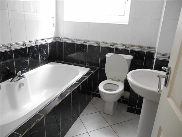  Image of 4 Bedroom Detached  For Sale at Waunlon, Porthcawl, CF36