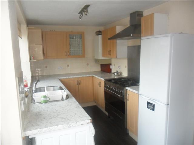  Image of 5 Bedroom Semi-Detached  To Rent at Basingstoke Road, Reading, RG2