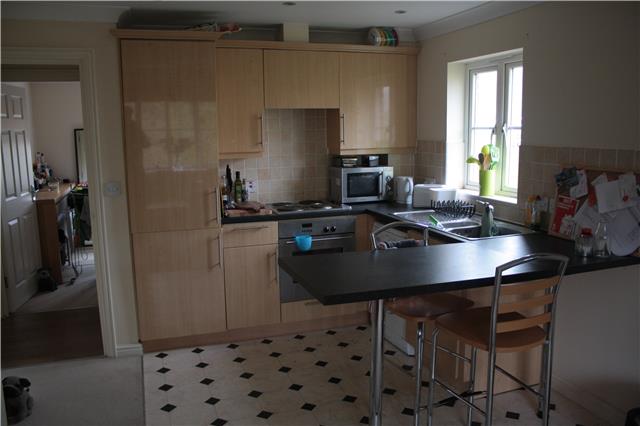  Image of 1 Bedroom Flat  To Rent at Aragorn Court, Guildford, GU2
