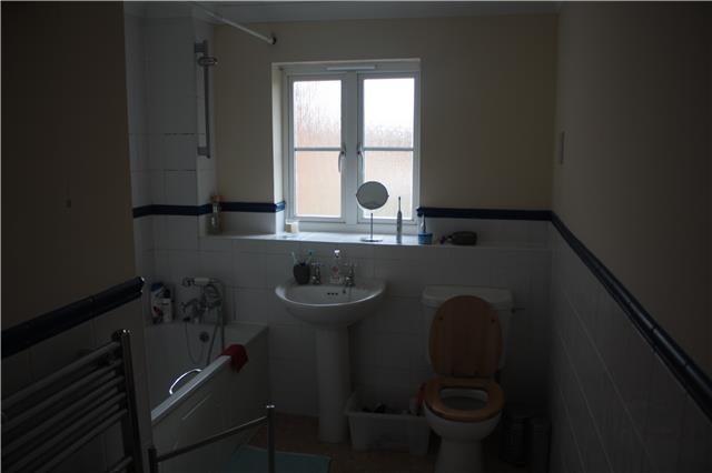  Image of 1 Bedroom Flat  To Rent at Aragorn Court, Guildford, GU2