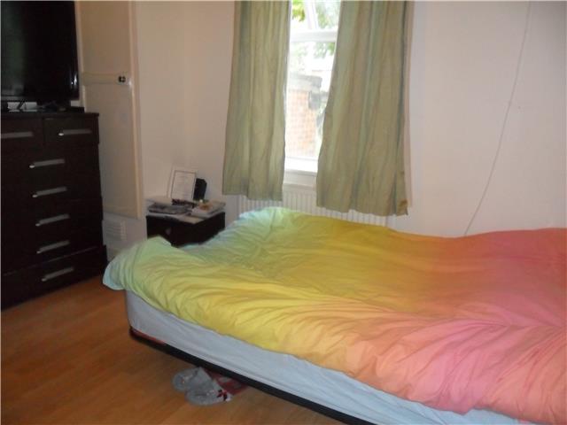  Image of 1 Bedroom Flat  To Rent at Zinzan Street, Reading, RG1