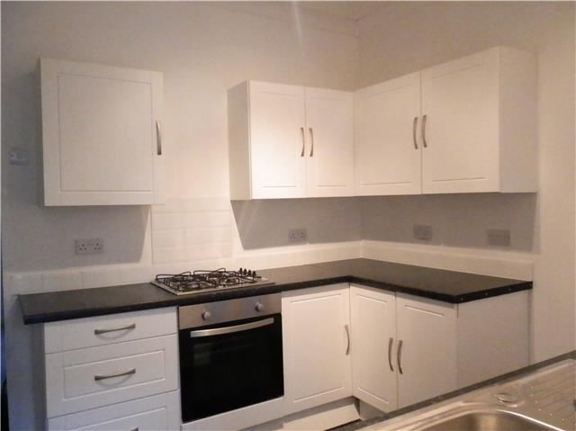  Image of 2 Bedroom Terraced  To Rent at Beaconsfield Gardens, Raglan Street, Hull, HU5