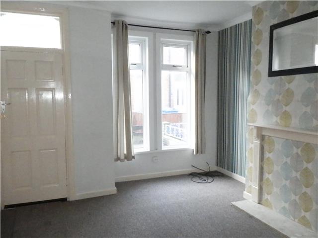  Image of 2 Bedroom Terraced  To Rent at Beaconsfield Gardens, Raglan Street, Hull, HU5