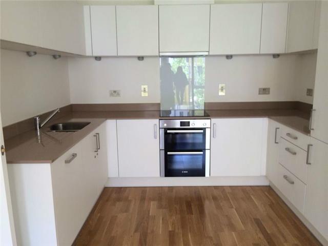  Image of 2 Bedroom Apartment  To Rent at Commercial Road