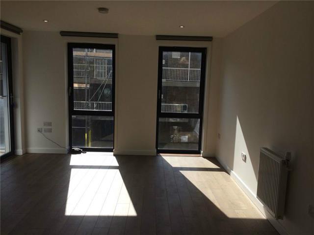  Image of 2 Bedroom Flat  To Rent at Station