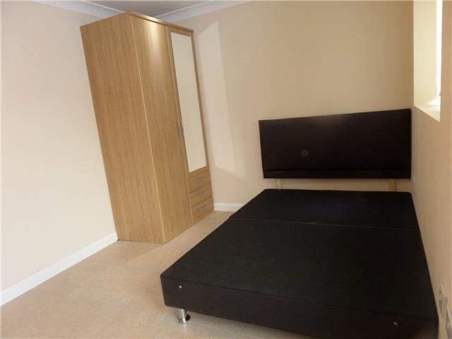  Image of Studio  To Rent at Clark waye