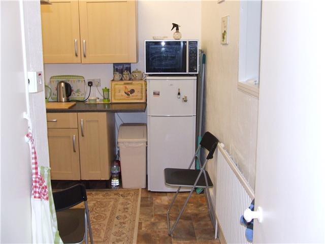  Image of 2 Bedroom Flat  To Rent at George Hill, Ffairfach, Llandeilo, SA19