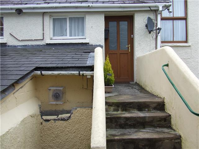  Image of 2 Bedroom Flat  To Rent at George Hill, Ffairfach, Llandeilo, SA19