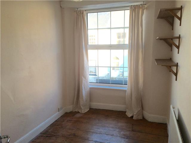  Image of 4 Bedroom Terraced to rent at 21 Ferris Town
