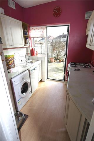  Image of 2 Bedroom End of Terrace for sale at Rose Glen, Romford, RM7
