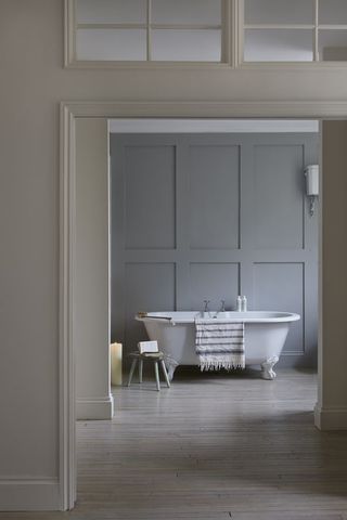  Image of 6 Bedroom Houses  For Sale at Lapworth Street, B94 5QS