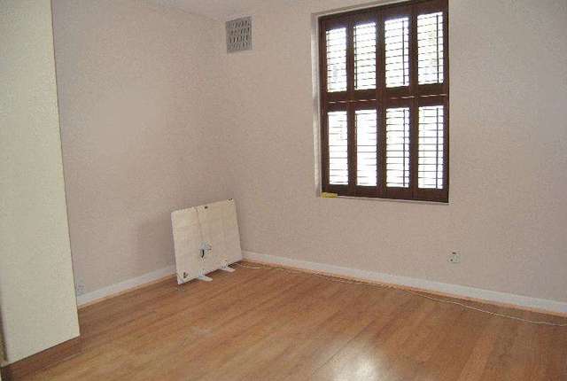  Image of 2 Bedroom Flat to rent at West Barnes Lane  New Malden, KT3 4PP