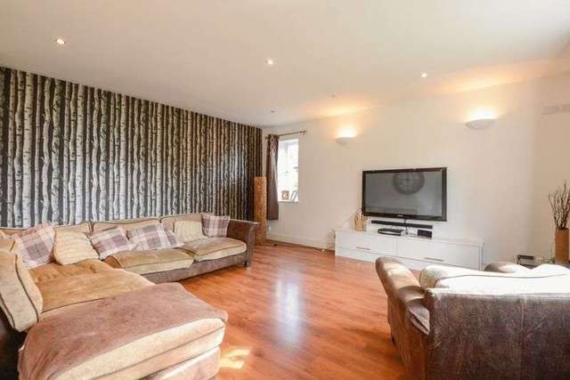  Image of 4 Bedroom Detached for sale at Withers Avenue  Warrington, WA2 8EU