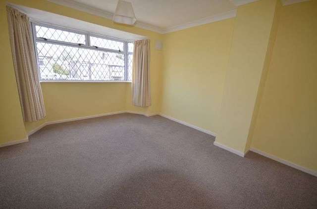  Image of 3 Bedroom Semi-Detached to rent at Dobson Road  Blackpool, FY3 7SH