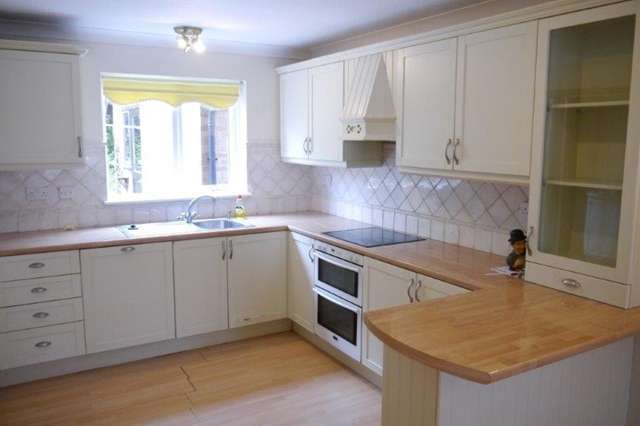  Image of 4 Bedroom Detached to rent at Holyrood Great Holm Milton Keynes, MK8 9AF